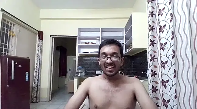Snapshot of THE_NAKED_BOY chatting on February 4, 2025, 12:44 pm THE NAKED BOY online show from February 4, 2025, 12:44 pm