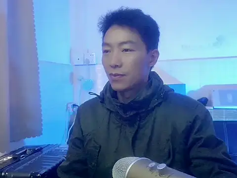 xhqds online show from February 7, 2025, 9:26 am