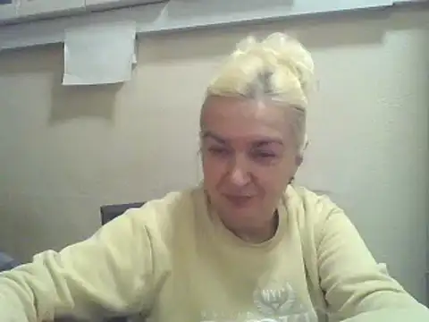 Meri798 online show from November 12, 2025, 7:24 pm