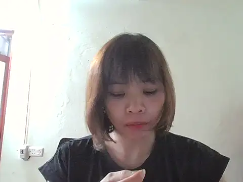 Angela-Eira online show from October 5, 2025, 1:04 am