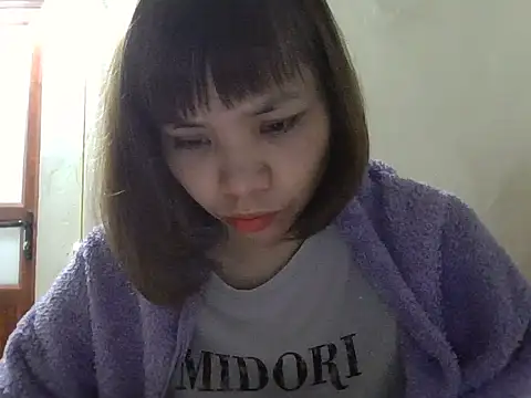 Angela-Eira online show from November 6, 2025, 9:15 pm