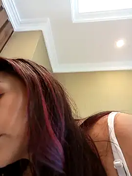 MonicaMoret online show from February 14, 2025, 12:03 pm