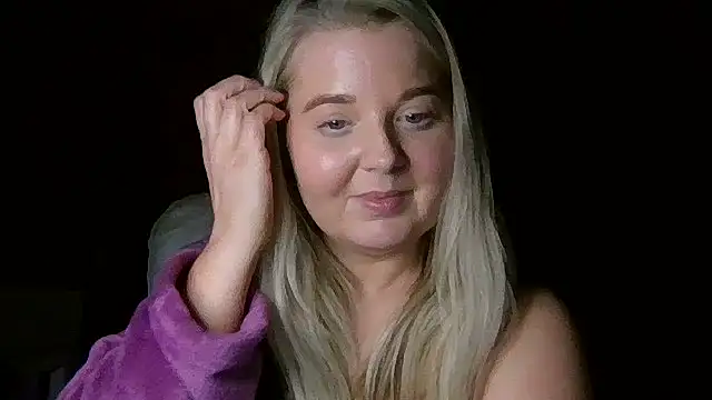 Snapshot of Jessica69G chatting on April 22, 2026, 8:10 pm Jessica69G online show from April 22, 2026, 8:10 pm