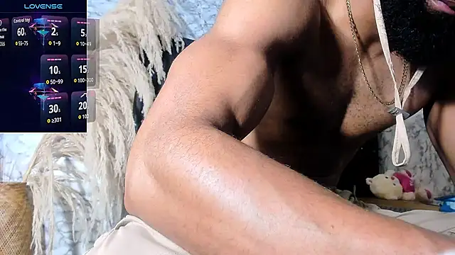 wakanda1995 online show from October 16, 2025, 9:27 pm