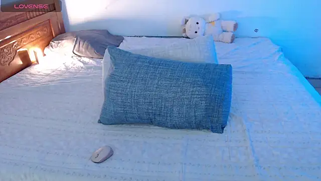 Baby Claraa online show from March 31, 2026, 5:19 am