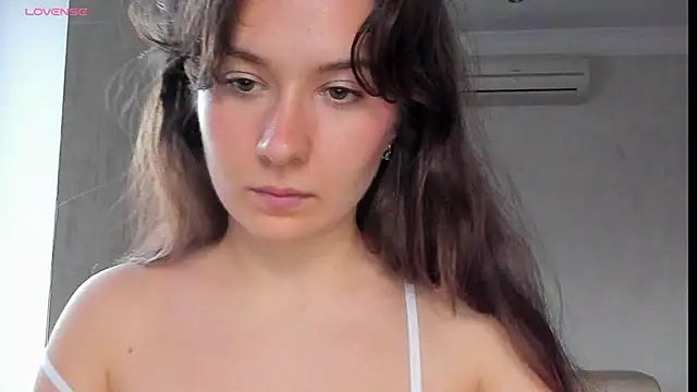 Lilith lutherlow online show from December 2, 2024, 1:57 pm