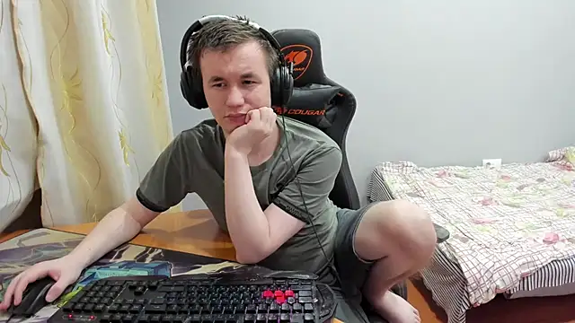 iliaskrislove online show from December 5, 2025, 5:53 pm