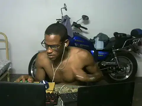 Snapshot of michel_sc chatting on May 21, 2026, 5:36 am michel sc online show from May 21, 2026, 5:36 am