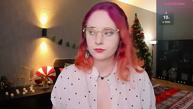 Snapshot of Aemilia_ chatting on December 23, 2024, 12:08 pm Aemilia online show from December 23, 2024, 12:08 pm