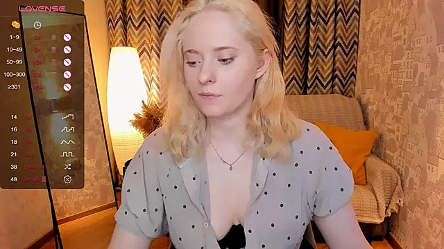 Snapshot of Aemilia_ chatting on January 31, 2025, 6:57 am Aemilia online show from January 31, 2025, 6:57 am