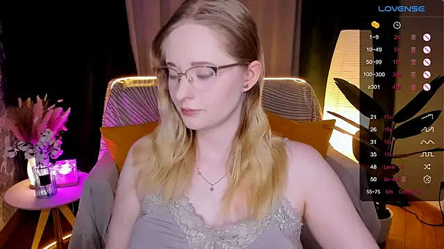 Aemilia  online show from February 20, 2026, 8:27 am