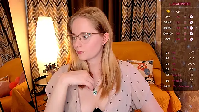 Aemilia  online show from May 22, 2026, 8:32 am