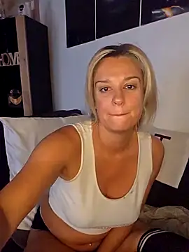 SpicyVicky online show from September 30, 2025, 5:34 am