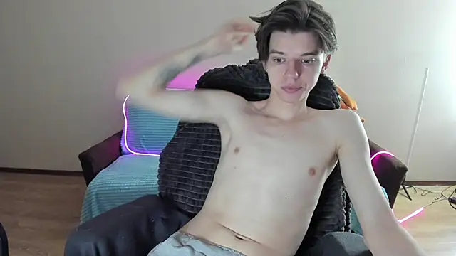 Snapshot of Liam_sexy1 chatting on December 6, 2024, 4:47 am Liam sexy1 online show from December 6, 2024, 4:47 am