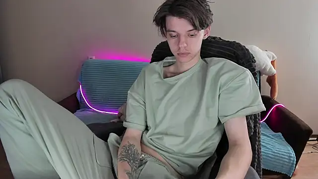 Snapshot of Liam_sexy1 chatting on January 24, 2025, 8:13 am Liam sexy1 online show from January 24, 2025, 8:13 am