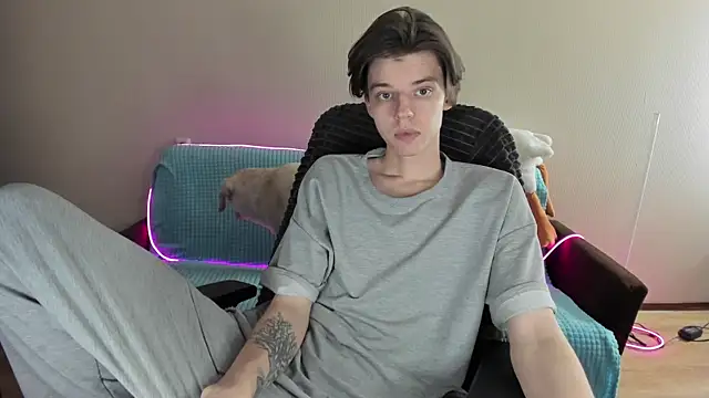 Snapshot of Liam_sexy1 chatting on February 3, 2025, 2:55 pm Liam sexy1 online show from February 3, 2025, 2:55 pm