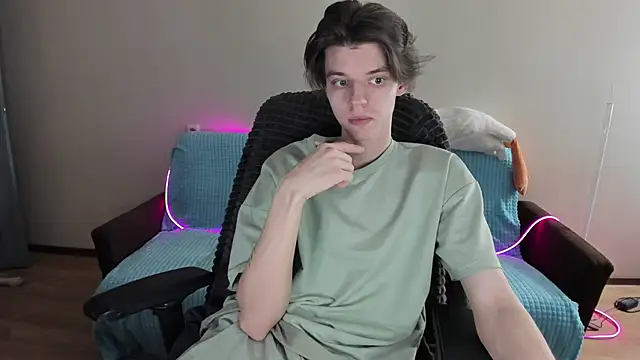 Snapshot of Liam_sexy1 chatting on February 10, 2025, 2:26 pm Liam sexy1 online show from February 10, 2025, 2:26 pm