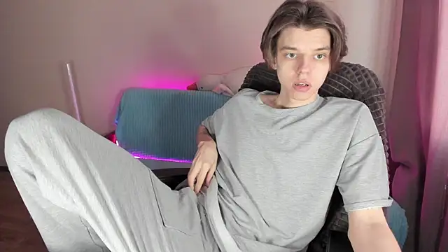 Snapshot of Liam_sexy1 chatting on February 26, 2025, 2:14 pm Liam sexy1 online show from February 26, 2025, 2:14 pm