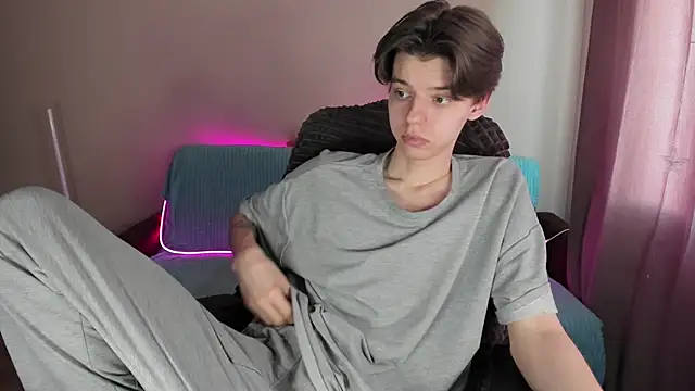 Snapshot of Liam_sexy1 chatting on March 9, 2025, 1:37 pm Liam sexy1 online show from March 9, 2025, 1:37 pm