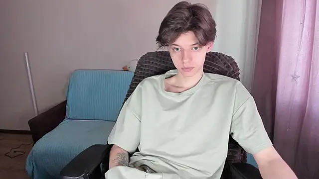 Snapshot of Liam_sexy1 chatting on March 11, 2025, 8:20 am Liam sexy1 online show from March 11, 2025, 8:20 am