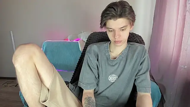 Snapshot of Liam_sexy1 chatting on March 18, 2025, 8:14 am Liam sexy1 online show from March 18, 2025, 8:14 am