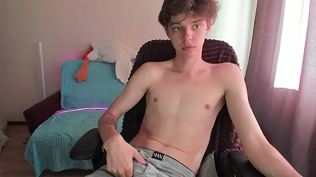 Snapshot of Liam_sexy1 chatting on September 9, 2025, 12:48 pm Liam sexy1 online show from September 9, 2025, 12:48 pm