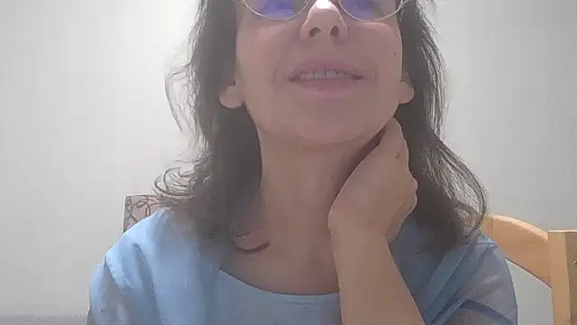 HollyJewel online show from December 13, 2024, 4:16 pm