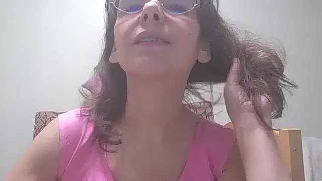 HollyJewel online show from January 28, 2025, 4:41 pm