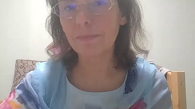 HollyJewel online show from October 3, 2025, 4:59 pm