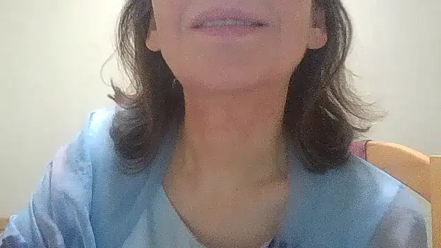 HollyJewel online show from November 10, 2025, 4:17 pm