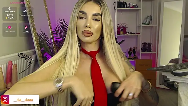 Snapshot of ArianaArianna chatting on April 4, 2026, 5:54 pm ArianaArianna online show from April 4, 2026, 5:54 pm