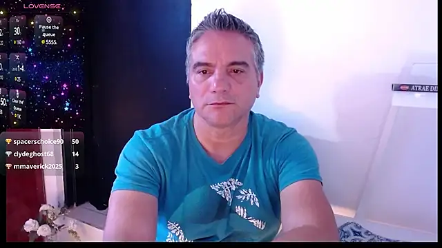 Snapshot of golden_punisher chatting on February 2, 2025, 8:13 am golden punisher online show from February 2, 2025, 8:13 am