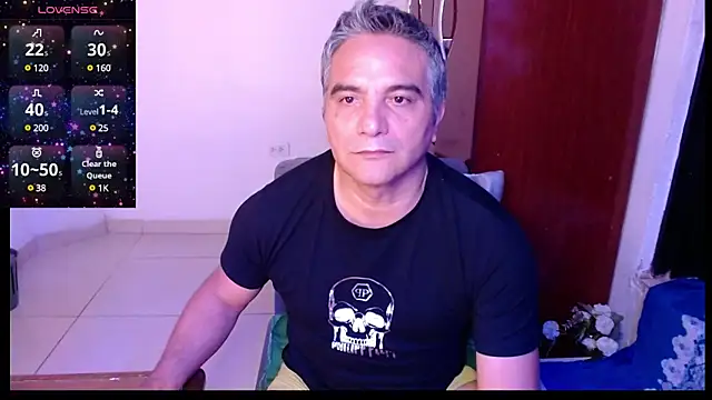 Snapshot of golden_punisher chatting on February 20, 2025, 3:23 am golden punisher online show from February 20, 2025, 3:23 am