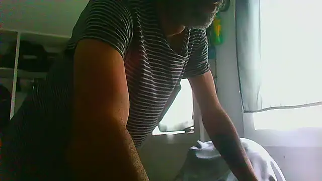 Snapshot of Garrafade24 chatting on November 16, 2025, 11:27 am Garrafade24 online show from November 16, 2025, 11:27 am