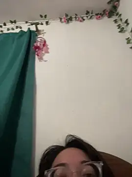 indiegirl666 online show from April 28, 2026, 3:22 am