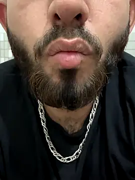 Snapshot of Samarth_0081 chatting on November 15, 2025, 6:33 am Samarth 0081 online show from November 15, 2025, 6:33 am