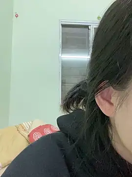 Snapshot of minmin2kk5 chatting on February 27, 2025, 12:32 am minmin2kk5 online show from February 27, 2025, 12:32 am