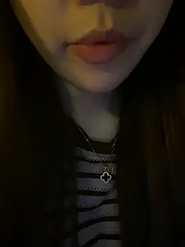 minmin2kk5 online show from February 23, 2026, 4:26 pm