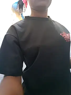 Freya 004 online show from February 4, 2026, 8:09 am