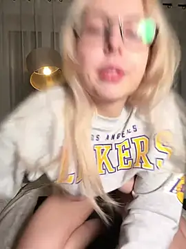 Livewithlucy online show from February 9, 2026, 7:01 am