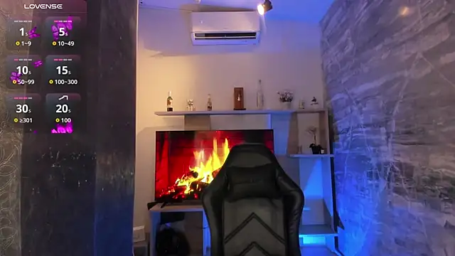 Snapshot of saracaball_ chatting on September 15, 2025, 4:12 am saracaball online show from September 15, 2025, 4:12 am