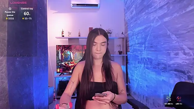 Snapshot of saracaball_ chatting on September 23, 2025, 5:21 am saracaball online show from September 23, 2025, 5:21 am