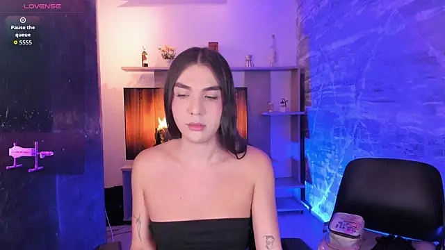 Snapshot of saracaball_ chatting on October 9, 2025, 3:59 am saracaball online show from October 9, 2025, 3:59 am