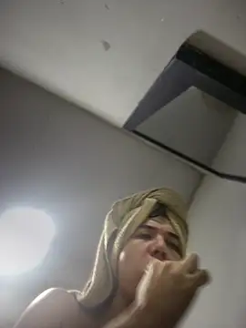 Snapshot of saracaball_ chatting on February 26, 2026, 4:33 am saracaball online show from February 26, 2026, 4:33 am