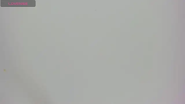 Cherllynn online show from September 17, 2025, 2:52 pm