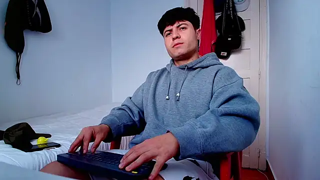 juandking online show from November 7, 2025, 9:09 am