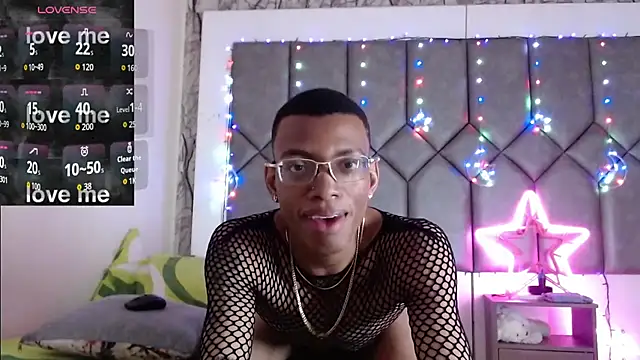 Tiffany Valentine15 online show from February 19, 2026, 11:39 am