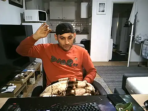 mihaimichael online show from September 17, 2025, 2:02 am