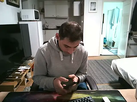 mihaimichael online show from October 6, 2025, 9:51 am