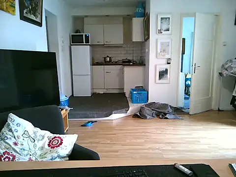 mihaimichael online show from May 13, 2026, 12:24 pm